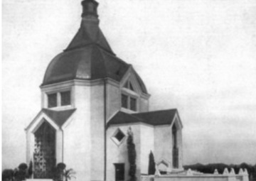 Historická fotografie zaniklého kubistického krematoria v Ostravě z roku 1925