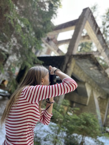 Monstrózní betonová stavba a historické archeologické naleziště dolu Rolava v Krušných horách